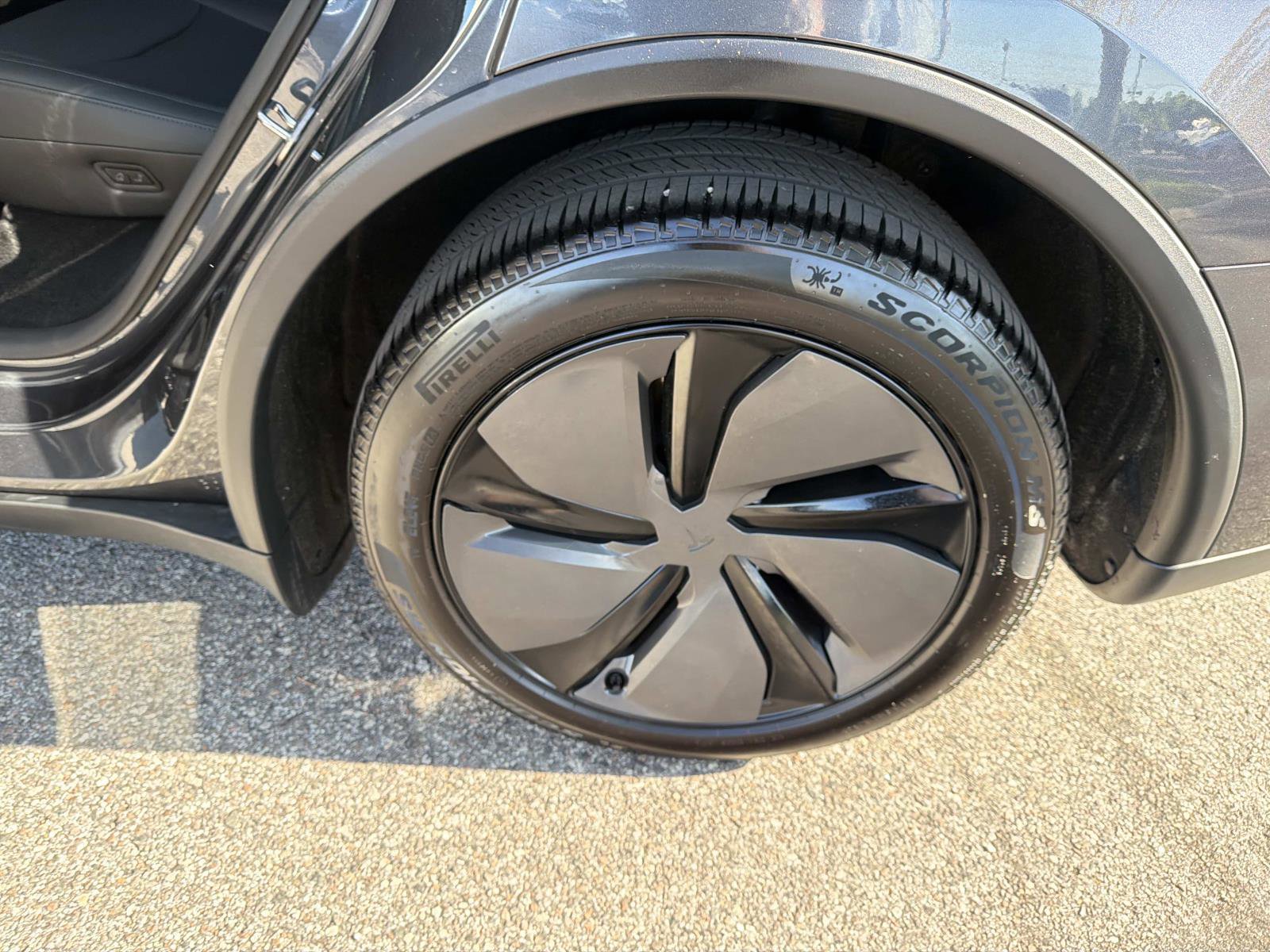 Used 2026 Tesla Model Y Long Range image 10