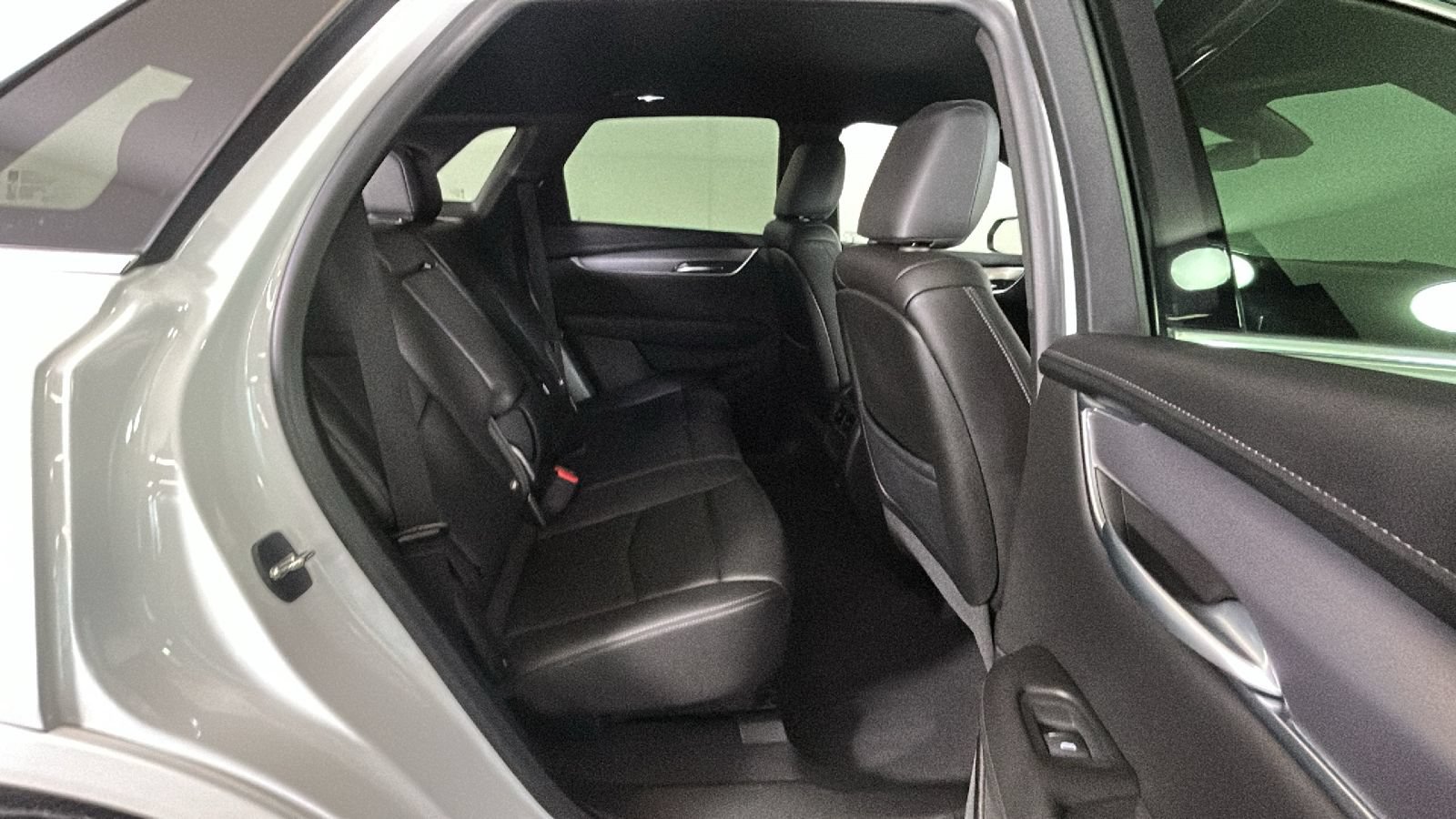 Used 2023 Cadillac XT5 Luxury FWD image 33