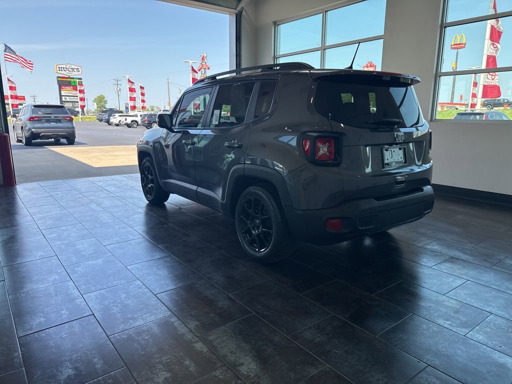Used 2020 Jeep Renegade Altitude FWD image 7