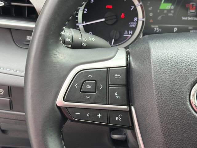 Used 2023 Toyota Highlander XLE image 34