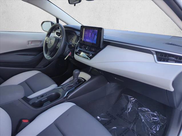 Used 2025 Toyota Corolla LE image 25