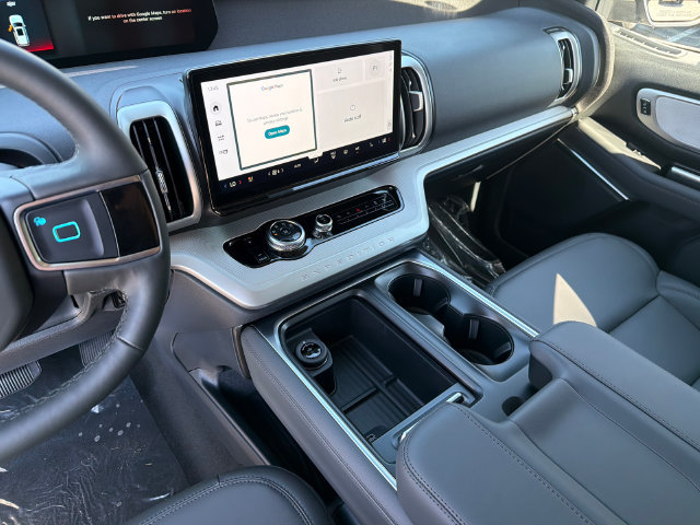 New 2027 Ford Expedition Active RWD image 32