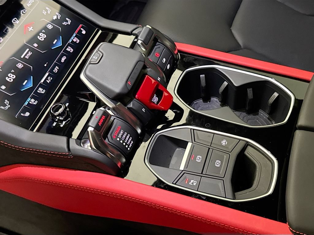 Used 2025 Lamborghini Urus Performante AWD/4WD image 17