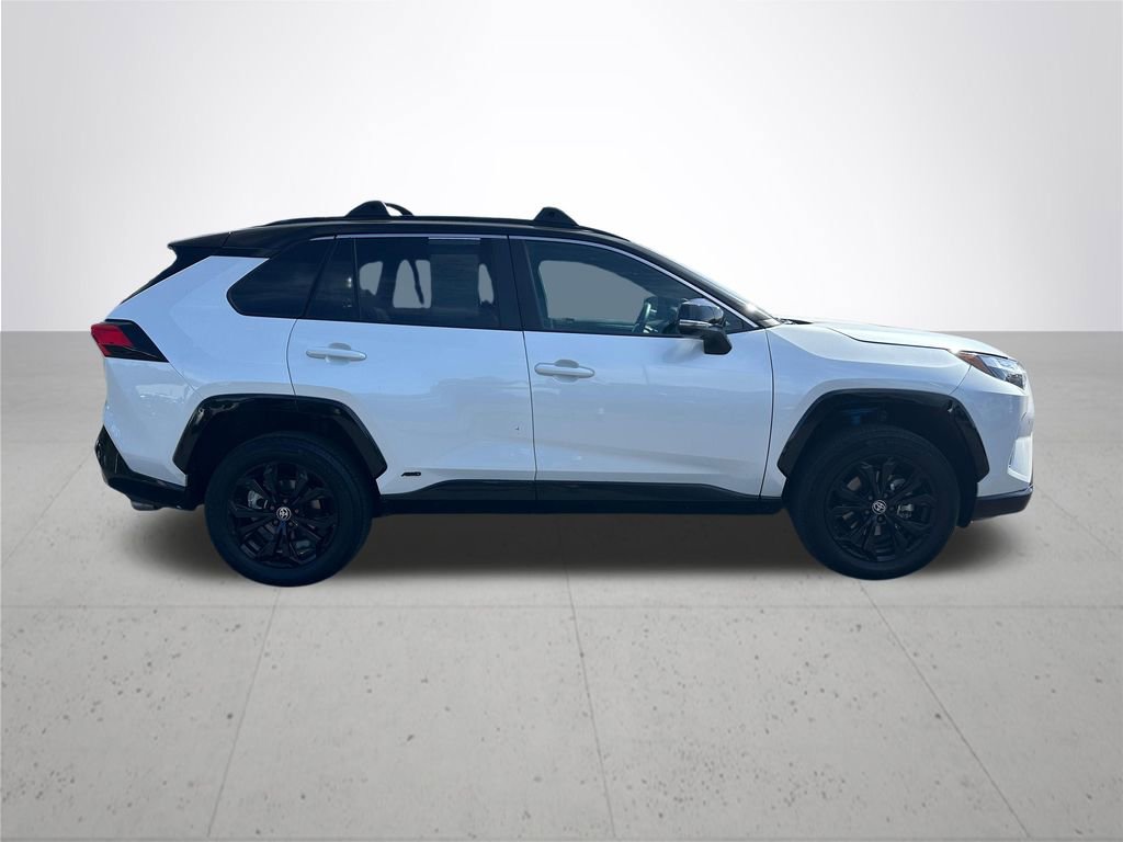 Used 2023 Toyota RAV4 XSE AWD/4WD image 6
