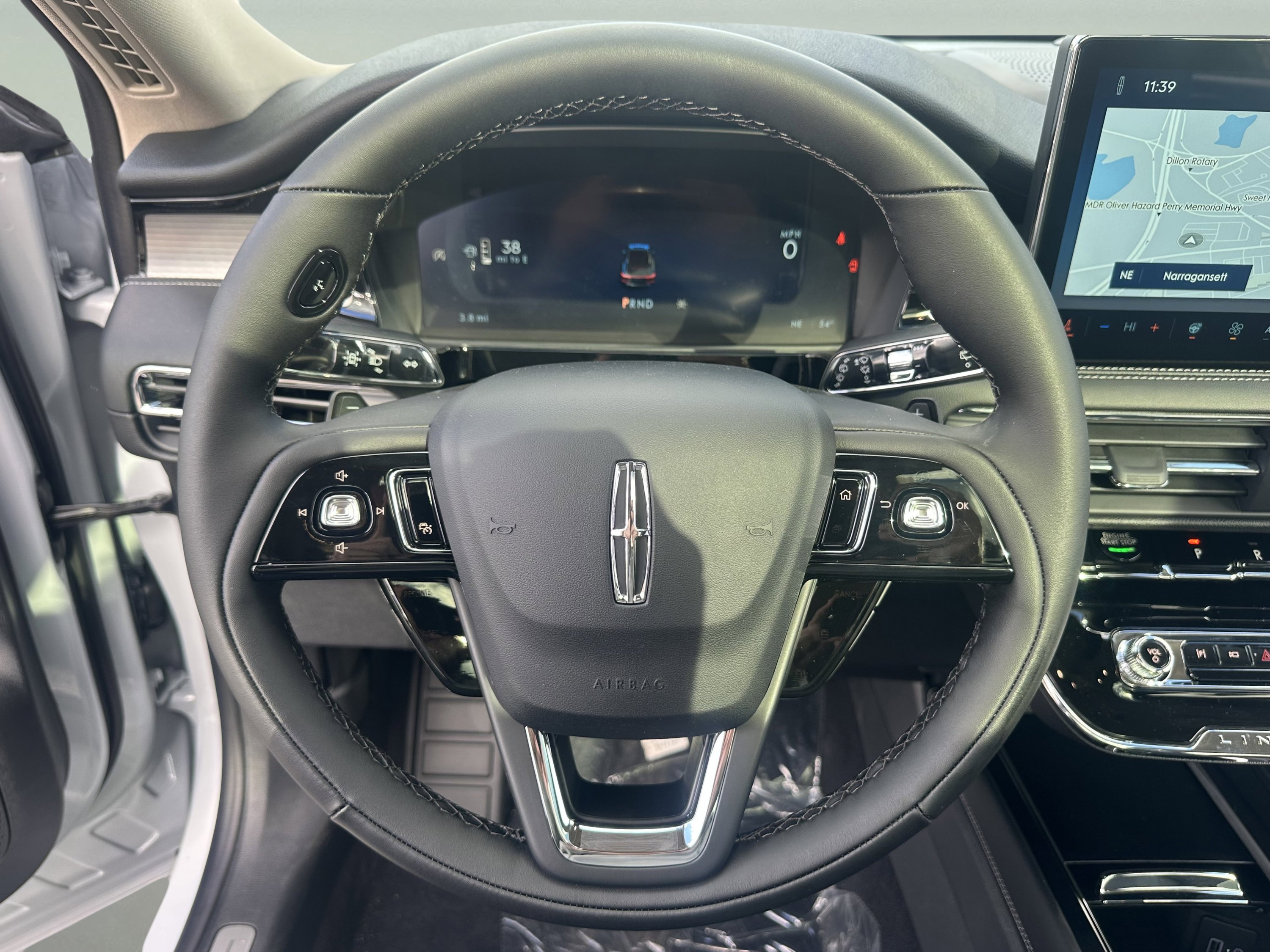 New 2026 Lincoln Corsair Premiere image 10