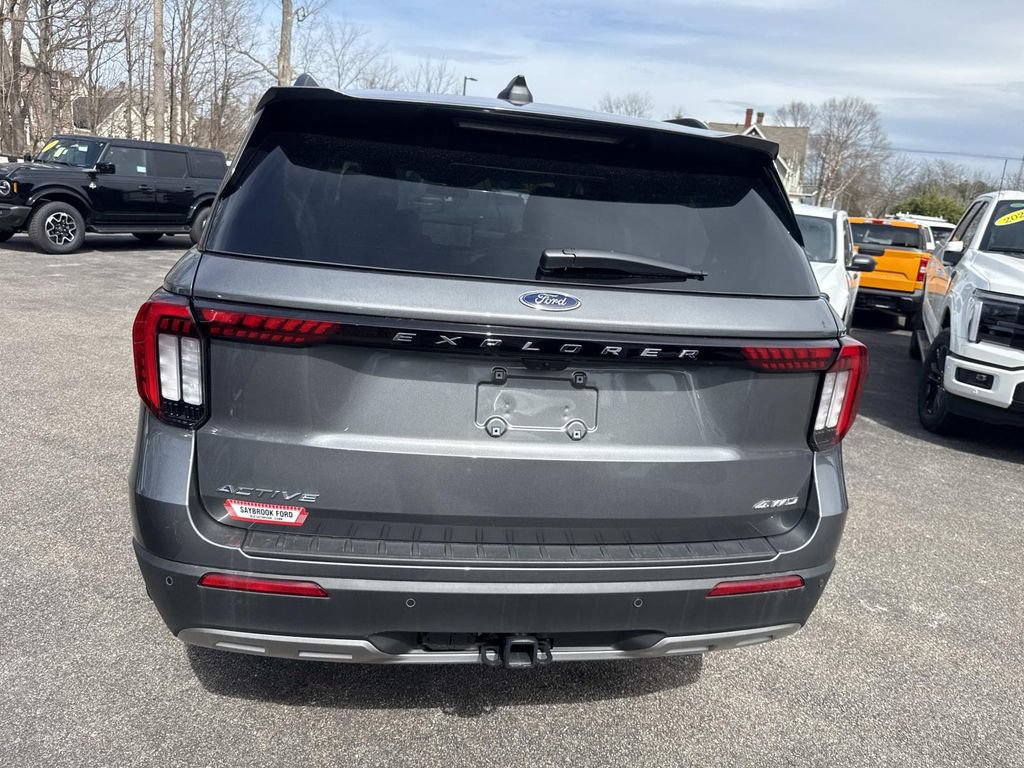 New 2026 Ford Explorer Active w/ Active Comfort Package AWD/4WD image 3