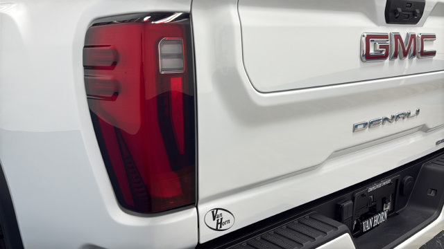 Used 2024 GMC Sierra 3500 Denali Ultimate AWD/4WD image 43