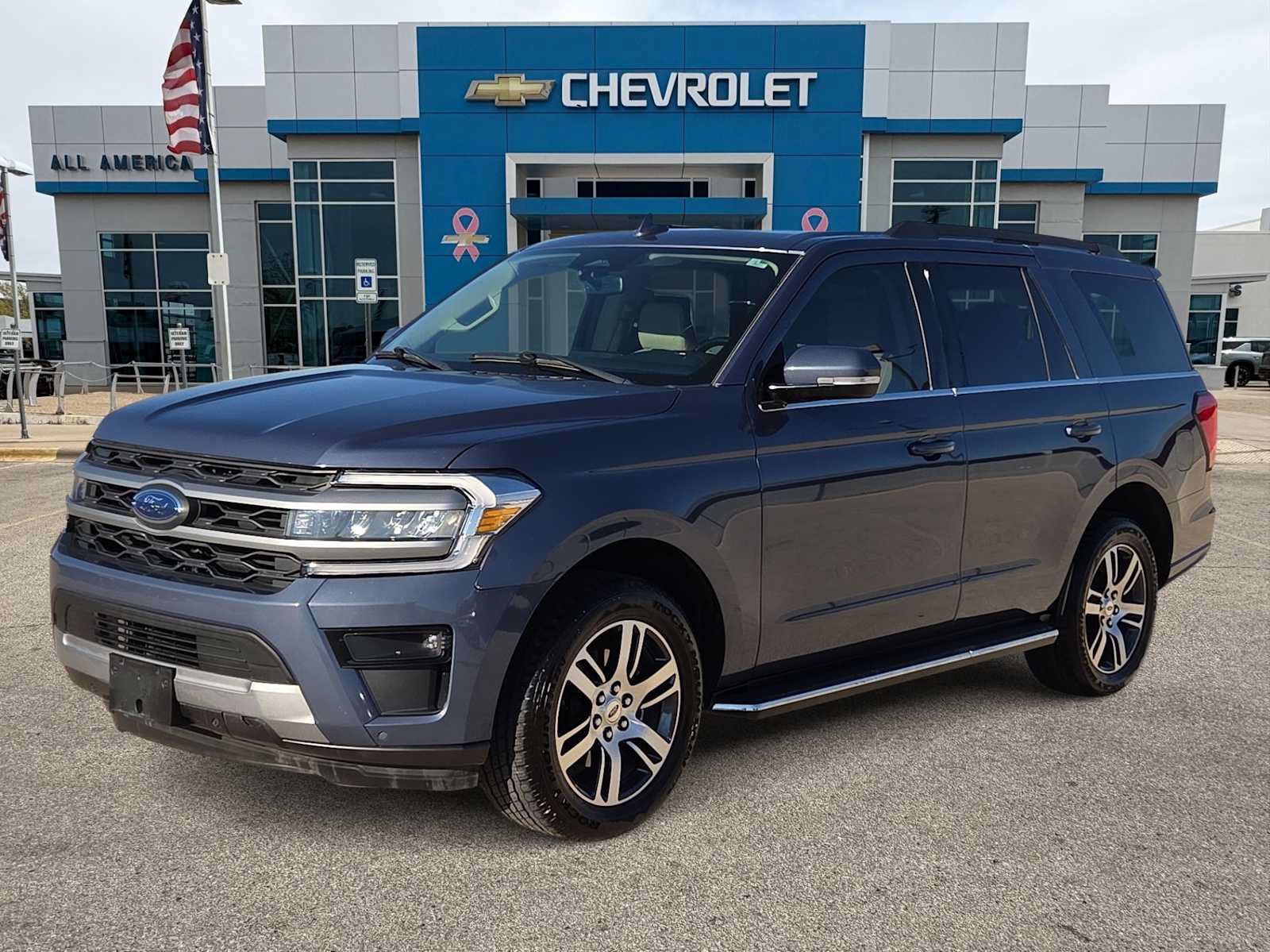 Used 2023 Ford Expedition XLT