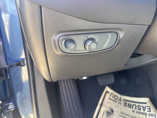 Certified 2024 Chevrolet Equinox LT FWD image 12