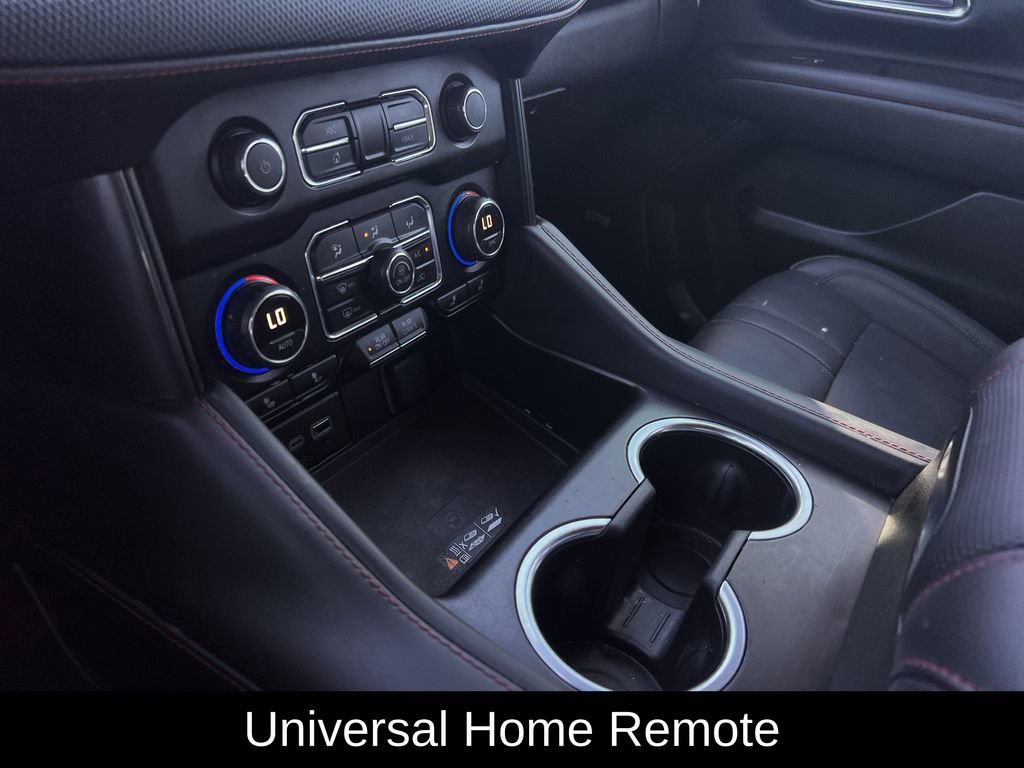 Used 2024 Chevrolet Suburban RST w/ Luxury Package image 22