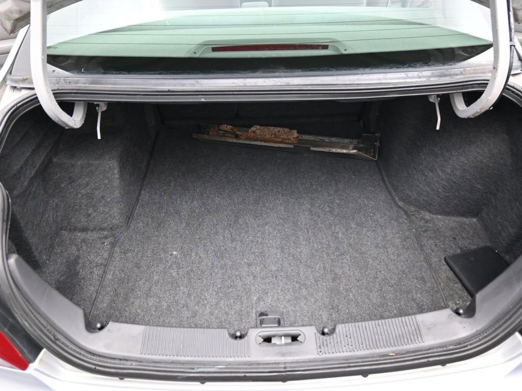 Used 2002 Ford Taurus SE image 22