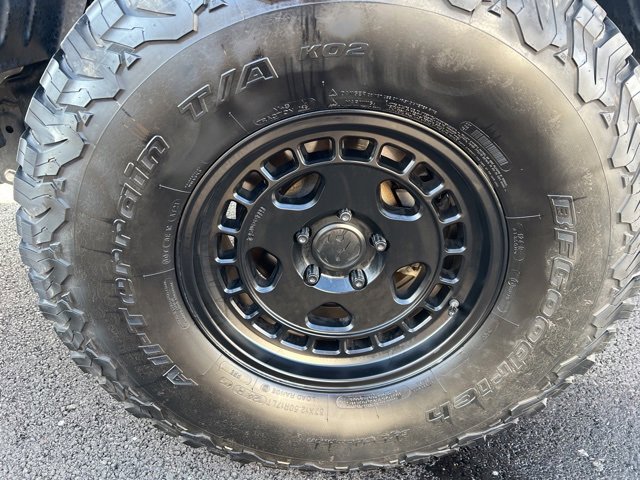 Used 2022 Jeep Gladiator Rubicon w/ LED Lighting Group image 8