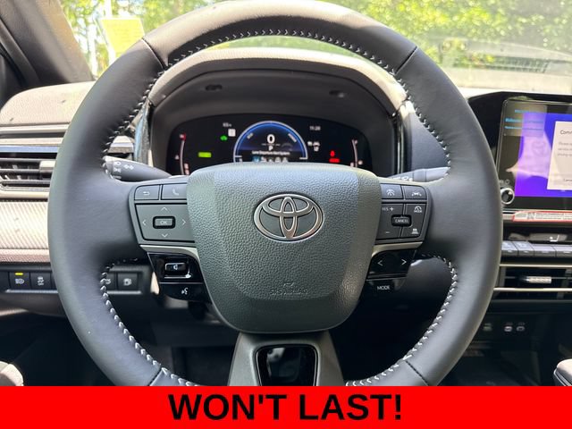 Used 2026 Toyota Camry SE FWD image 14