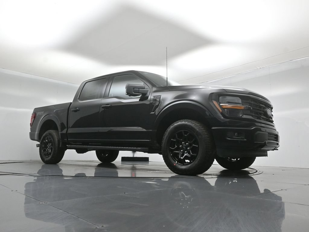 New 2026 Ford F150 XLT w/ Equipment Group 302A MID AWD/4WD image 3