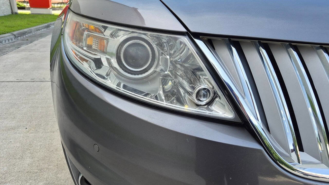 Used 2012 Lincoln MKS FWD image 21