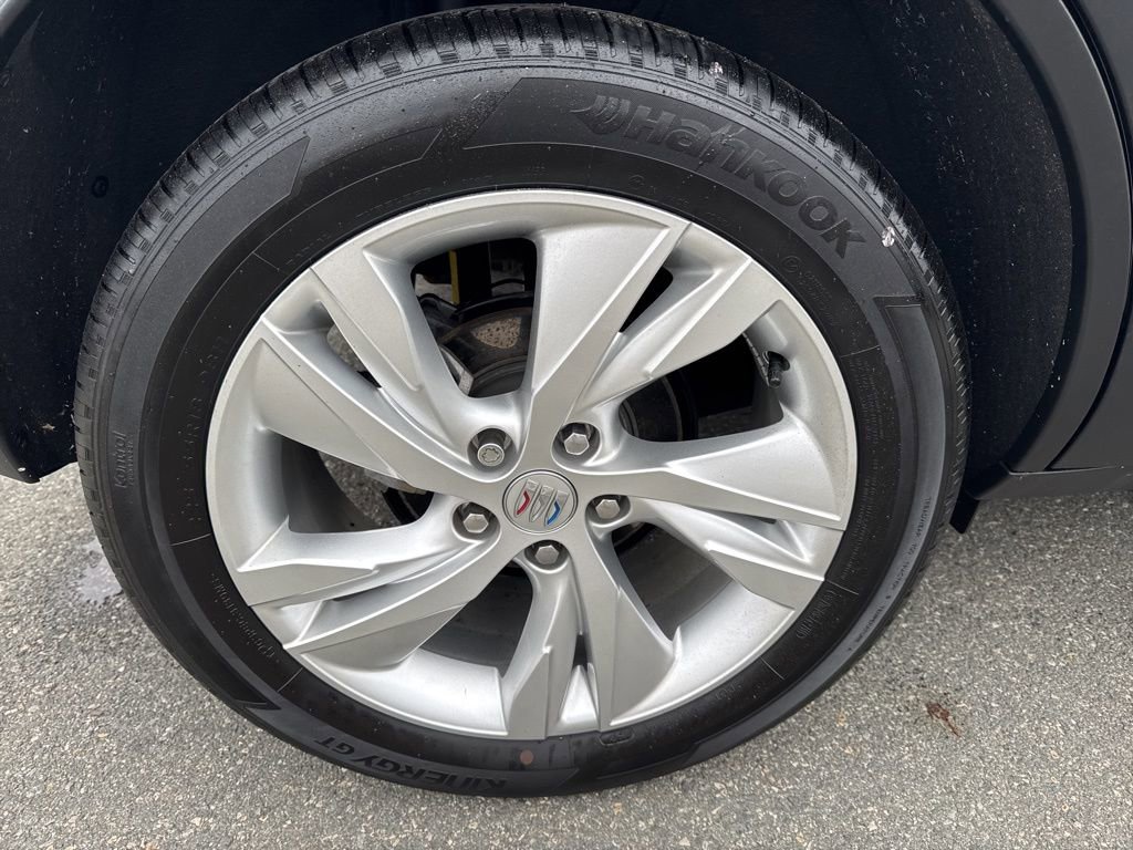 Used 2025 Buick Encore GX Preferred w/ Comfort Package AWD/4WD image 14