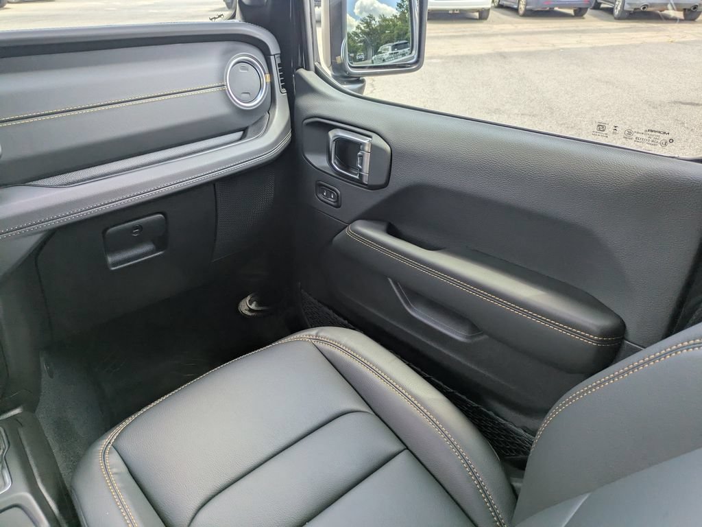New 2026 Jeep Wrangler Unlimited Sahara AWD/4WD image 19