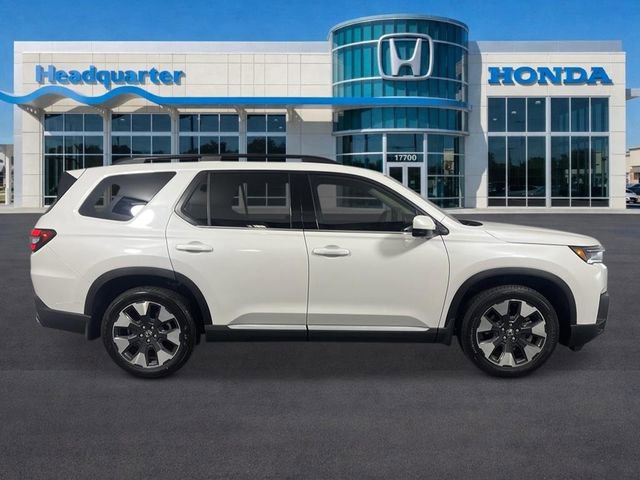 New 2026 Honda Pilot Elite image 2