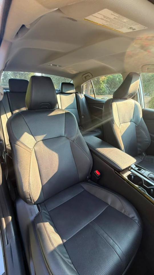 Used 2025 Toyota Camry XLE FWD image 5