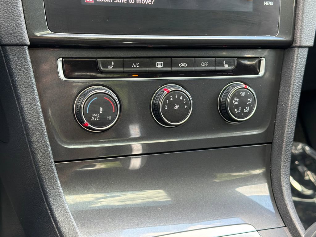 Used 2018 Volkswagen Golf SE FWD image 27