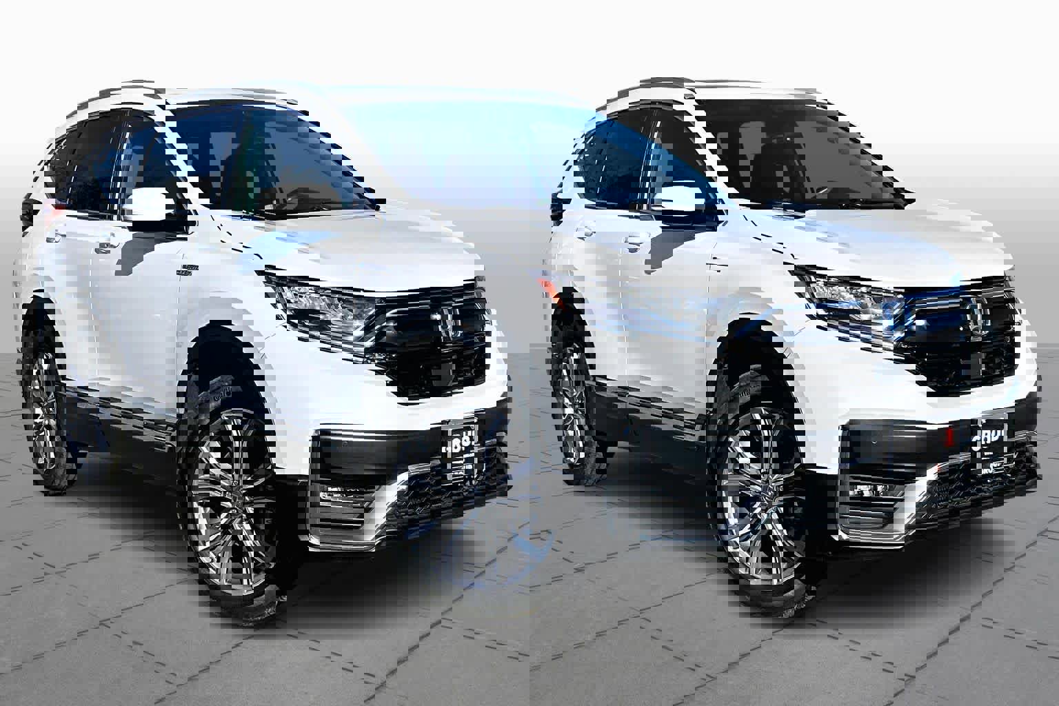 Used 2022 Honda CR-V Touring image 2