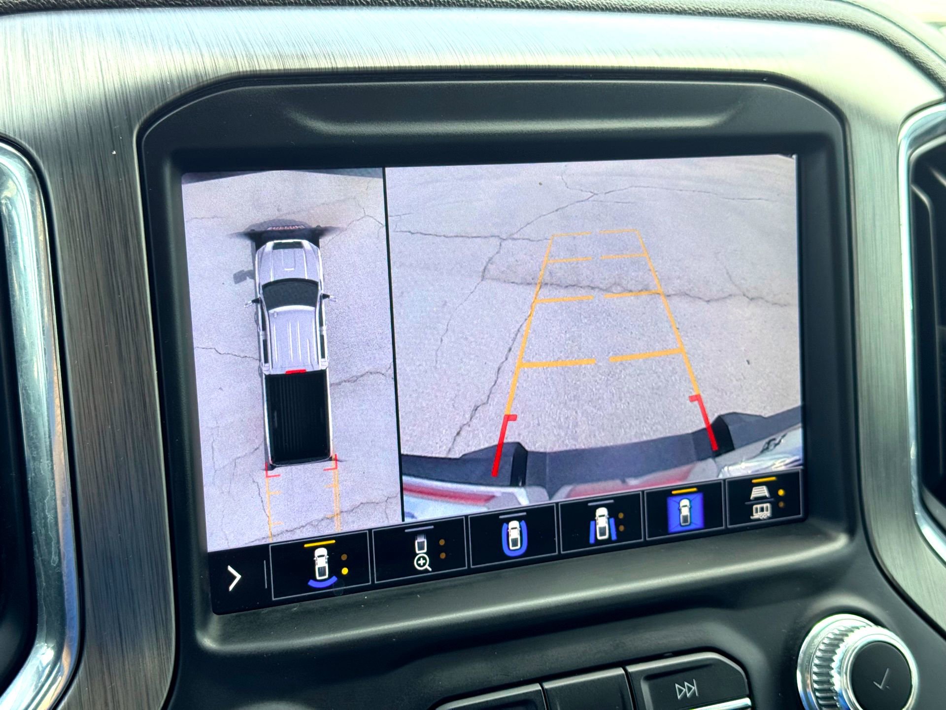 Used 2023 GMC Sierra 3500 Denali w/ Denali Black Diamond Edition image 33