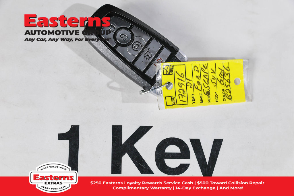 Used 2021 Ford Escape Titanium AWD/4WD image 28