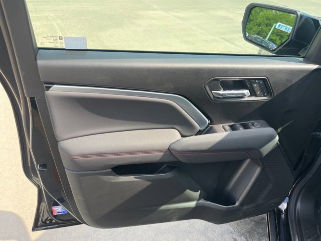 New 2025 Chevrolet Colorado Z71 w/ Technology Package image 14