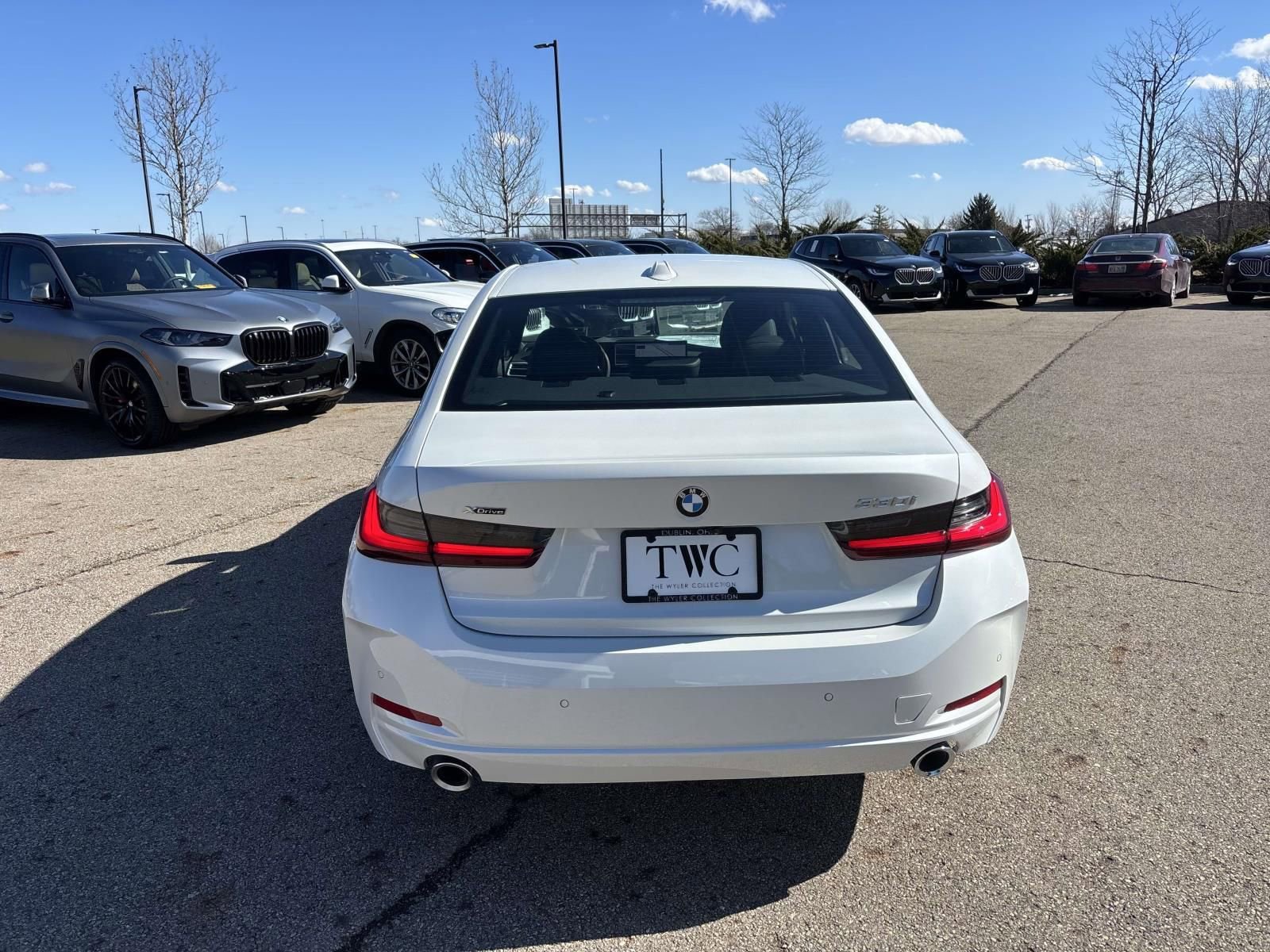 New 2026 BMW 330i xDrive Sedan w/ Premium Package image 6