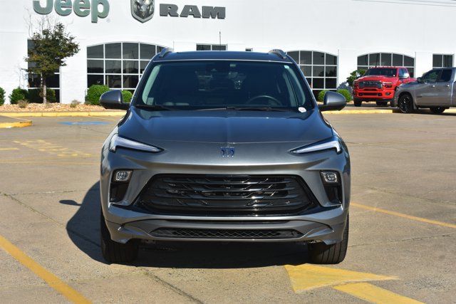 Used 2024 Buick Encore GX Avenir w/ Avenir Technology Package AWD/4WD image 2