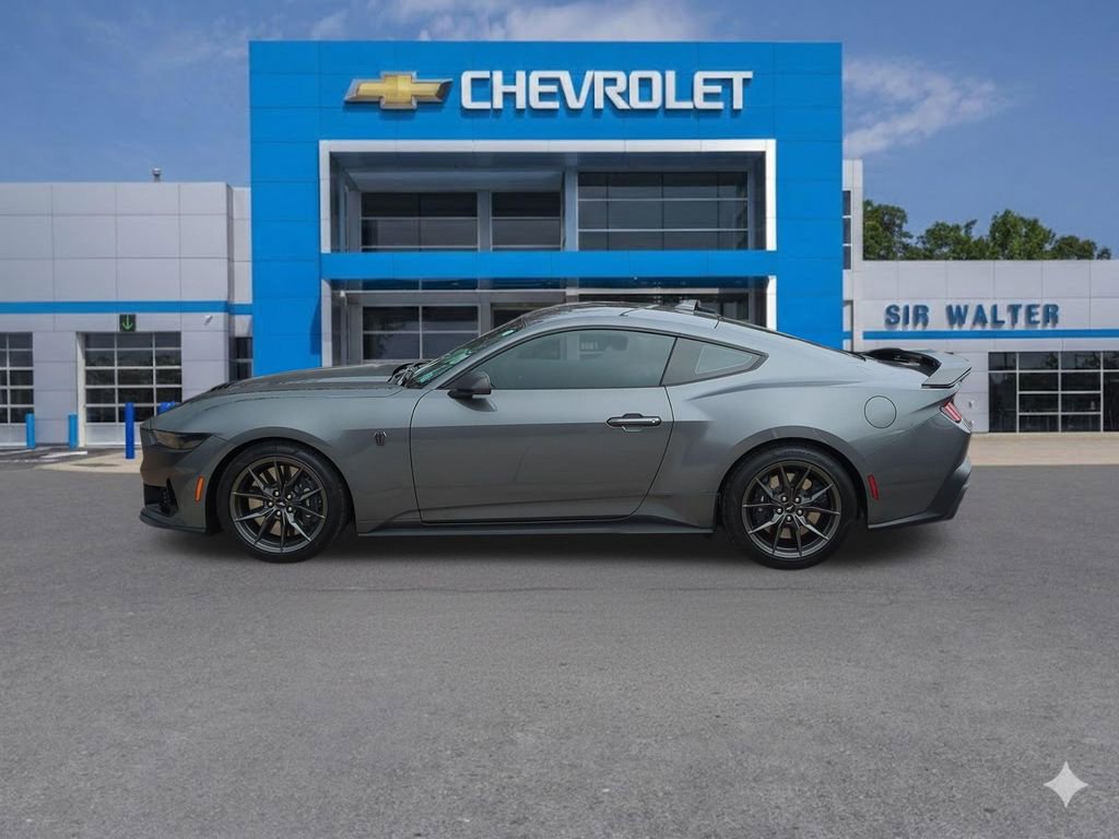 Used 2025 Ford Mustang Dark Horse image 2