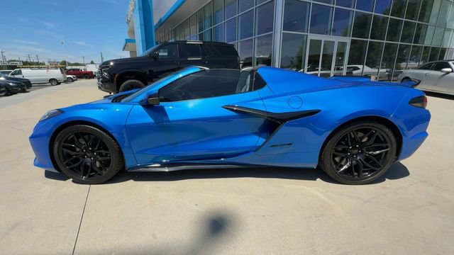 Used 2025 Chevrolet Corvette Z06 RWD image 5