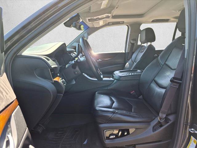 Used 2017 Cadillac Escalade Luxury RWD image 11