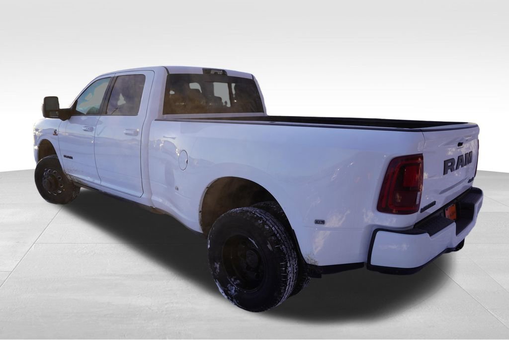 New 2026 RAM 3500 Laramie AWD/4WD image 5