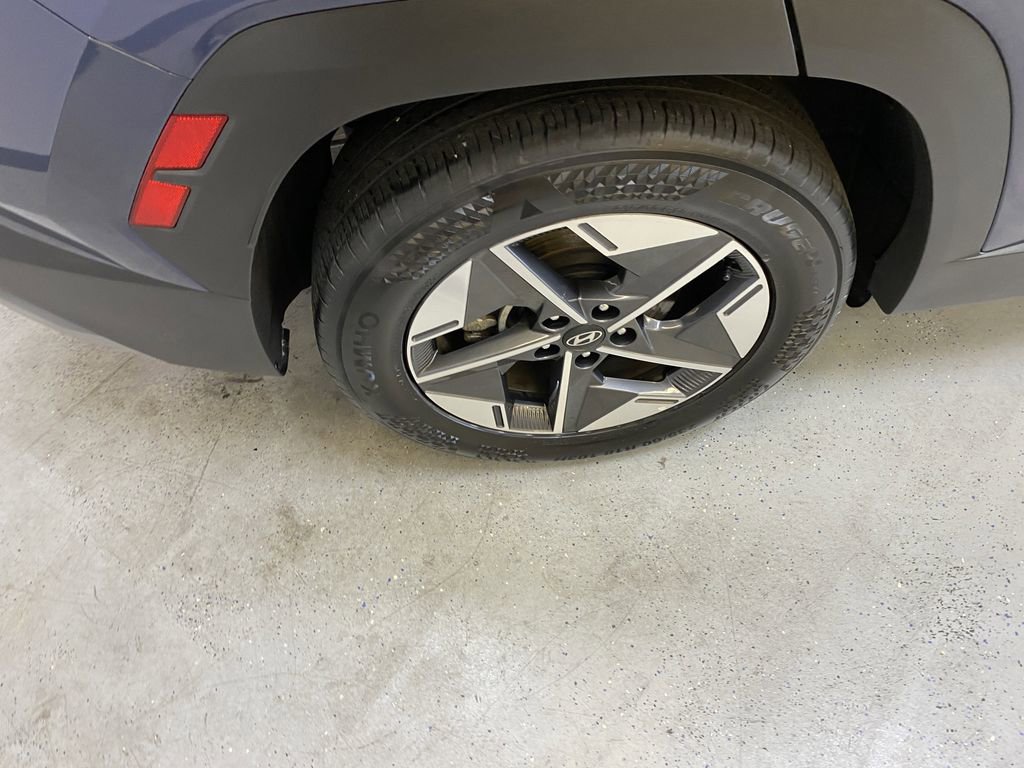 Used 2025 Hyundai Tucson SEL FWD image 13