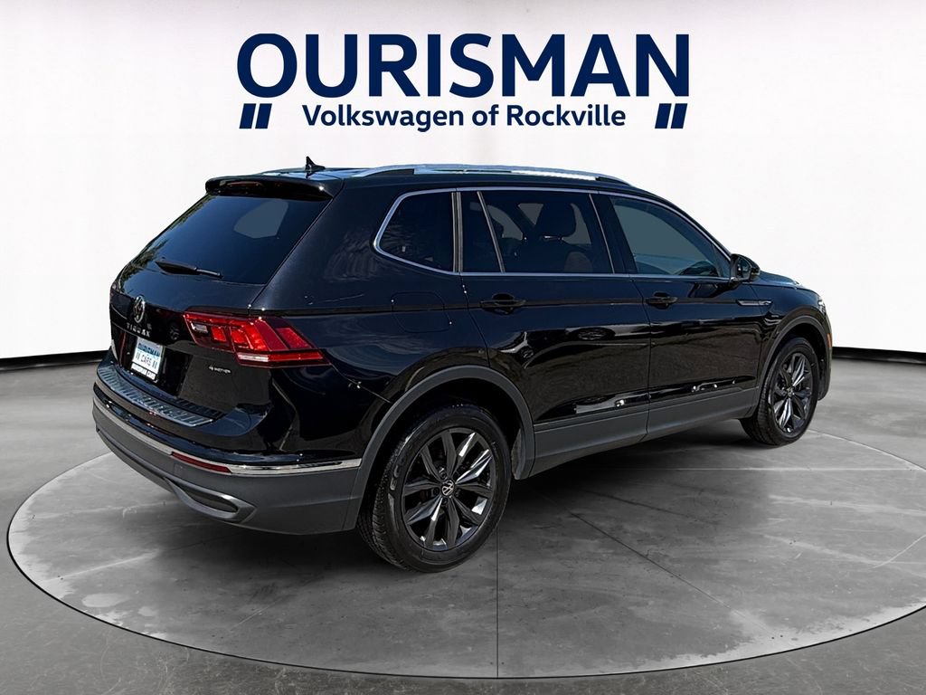 Used 2023 Volkswagen Tiguan SE w/ Panoramic Sunroof Package AWD/4WD image 6