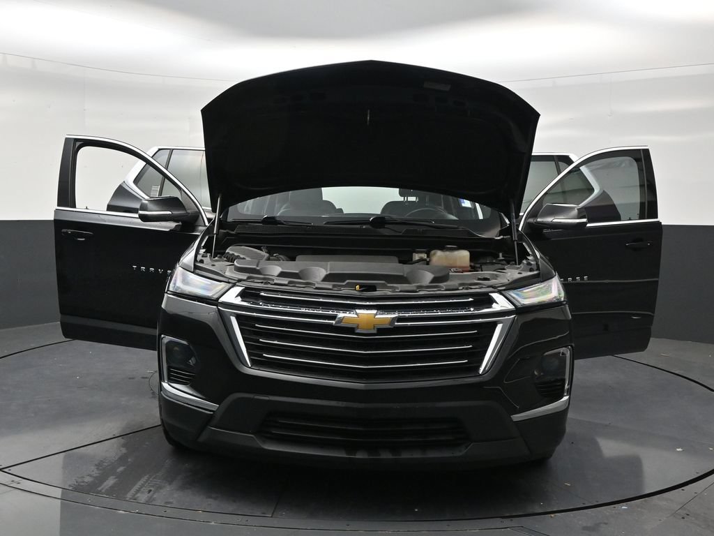 Used 2023 Chevrolet Traverse LT FWD image 32