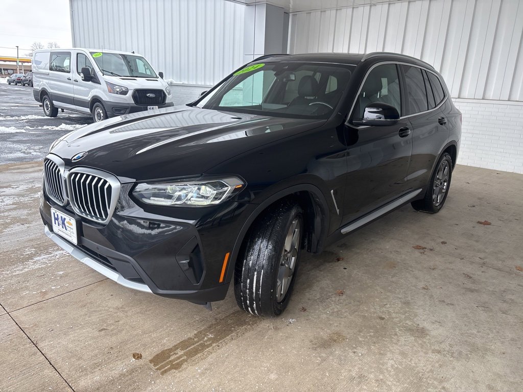 Used 2024 BMW X3 xDrive30i image 3