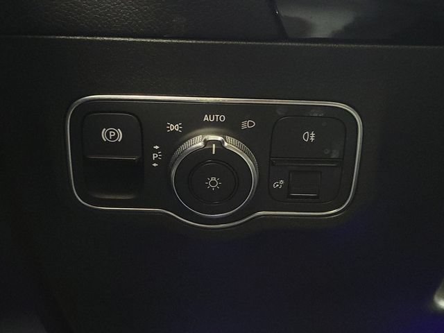 Used 2021 Mercedes-Benz GLA 250 image 34