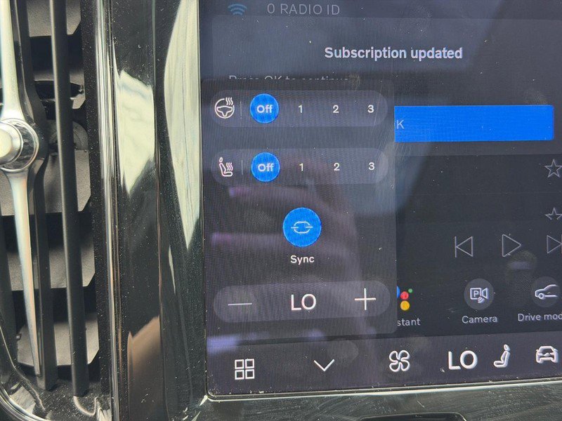 Certified 2023 Volvo XC60 B5 Plus w/ Climate Package AWD/4WD image 23