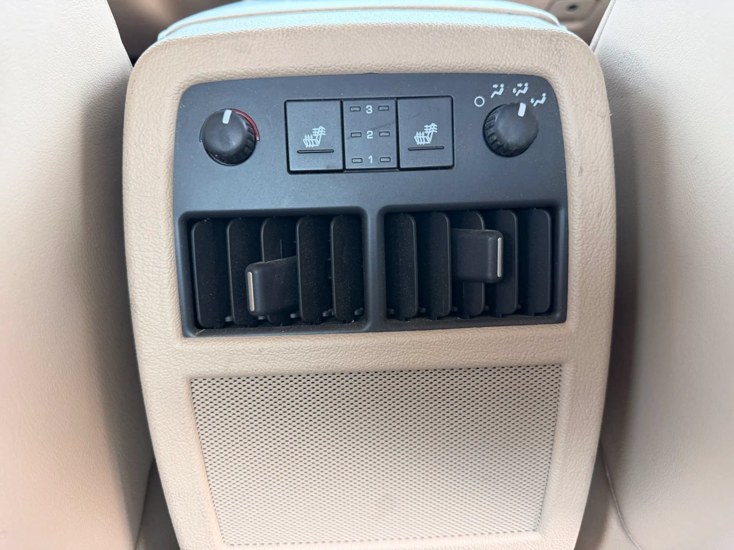 Used 2011 Cadillac STS RWD image 22