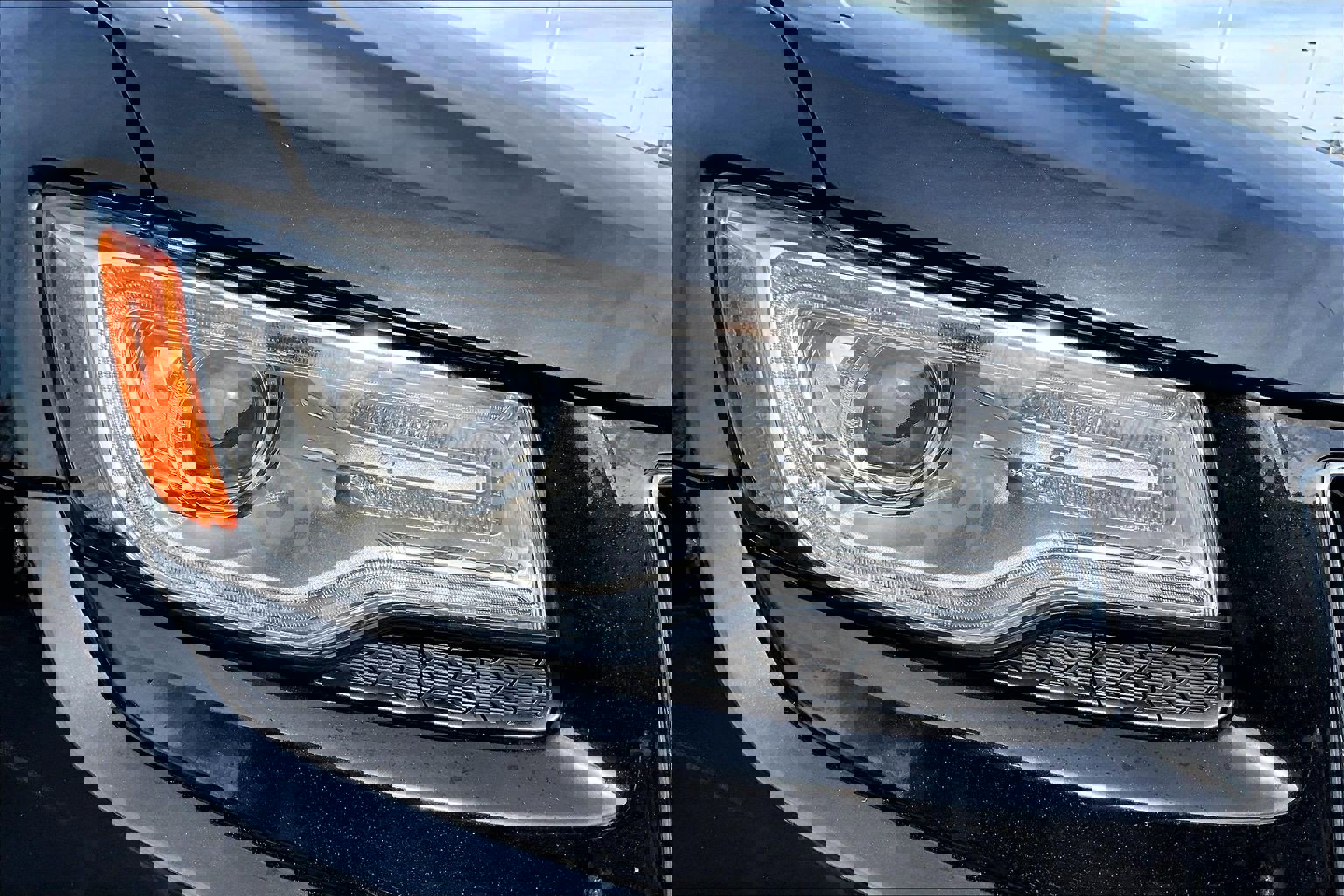 Used 2015 Jeep Grand Cherokee Limited w/ Luxury Group II image 27