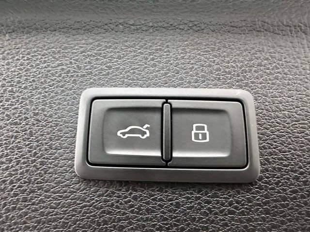 Used 2023 Audi SQ5 Premium Plus w/ Premium Plus Package AWD/4WD image 9