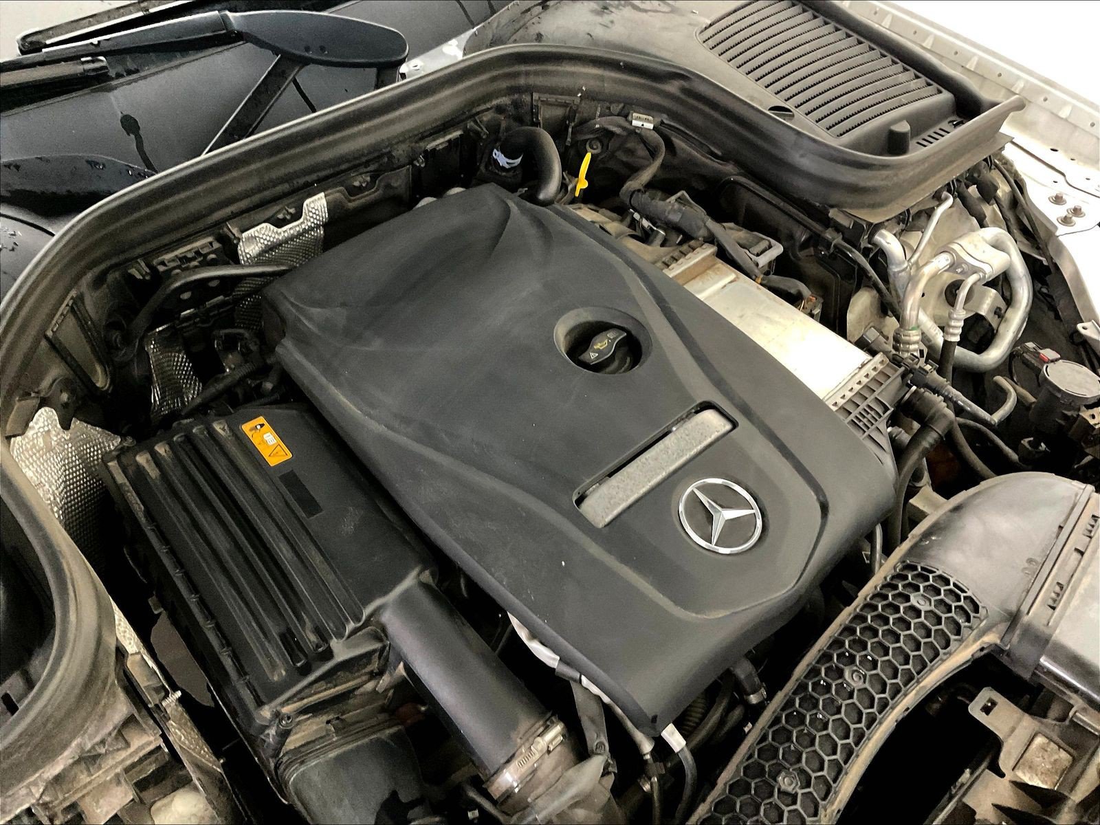 Certified 2019 Mercedes-Benz GLC 300 4MATIC image 31
