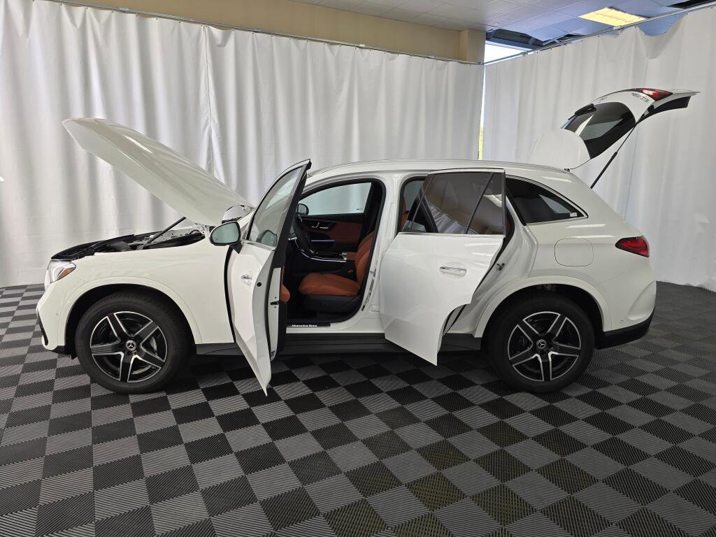 New 2026 Mercedes-Benz GLC 350e 4MATIC image 12