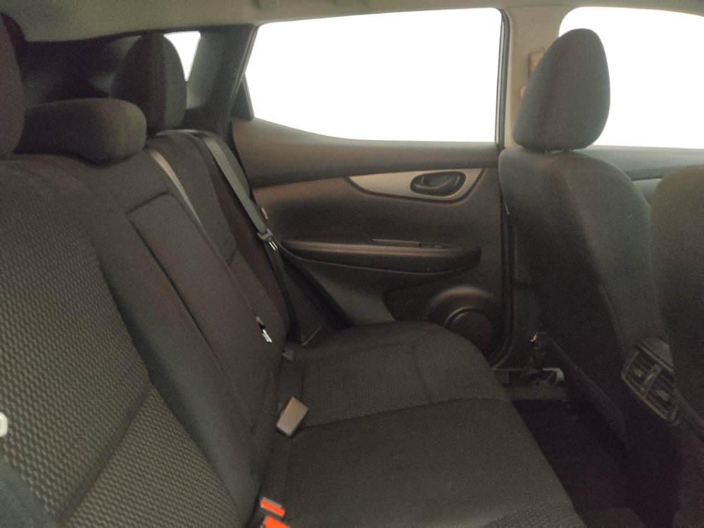 Used 2021 Nissan Rogue Sport S FWD image 19
