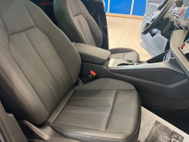 Used 2025 Audi Q5 Premium w/ Convenience Package AWD/4WD image 21
