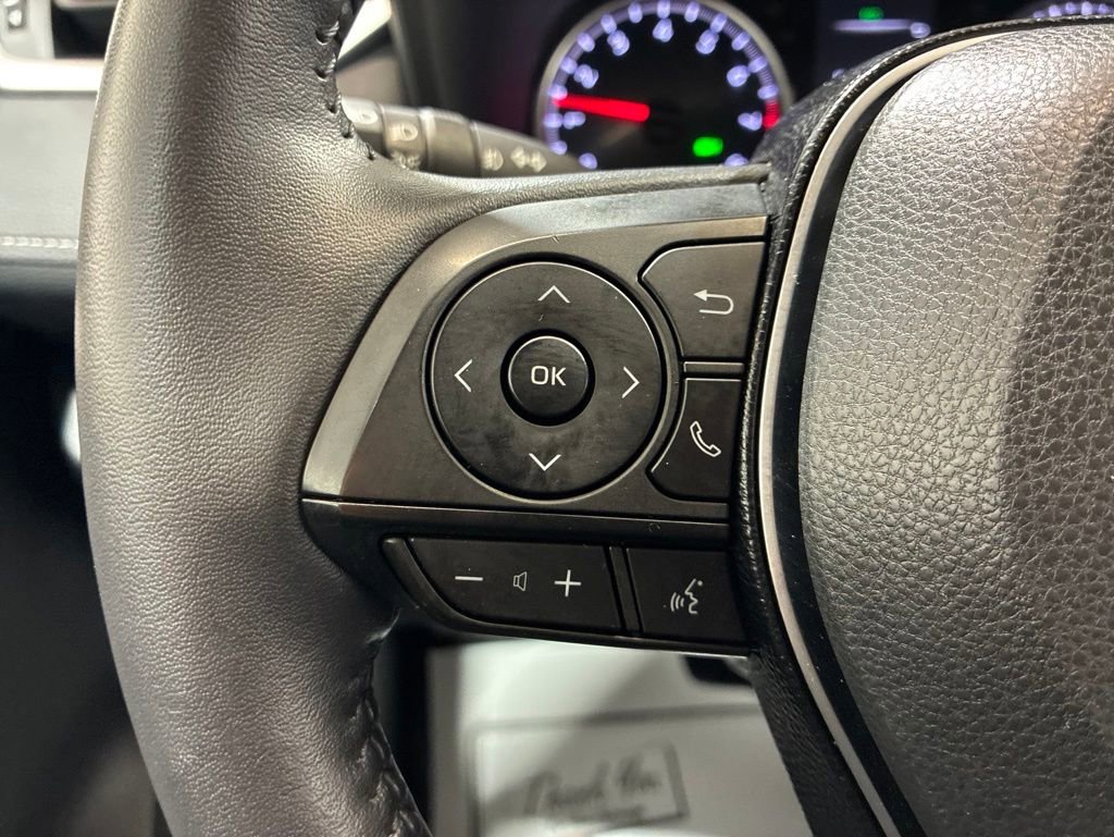 Used 2021 Toyota RAV4 XLE Premium AWD/4WD image 27