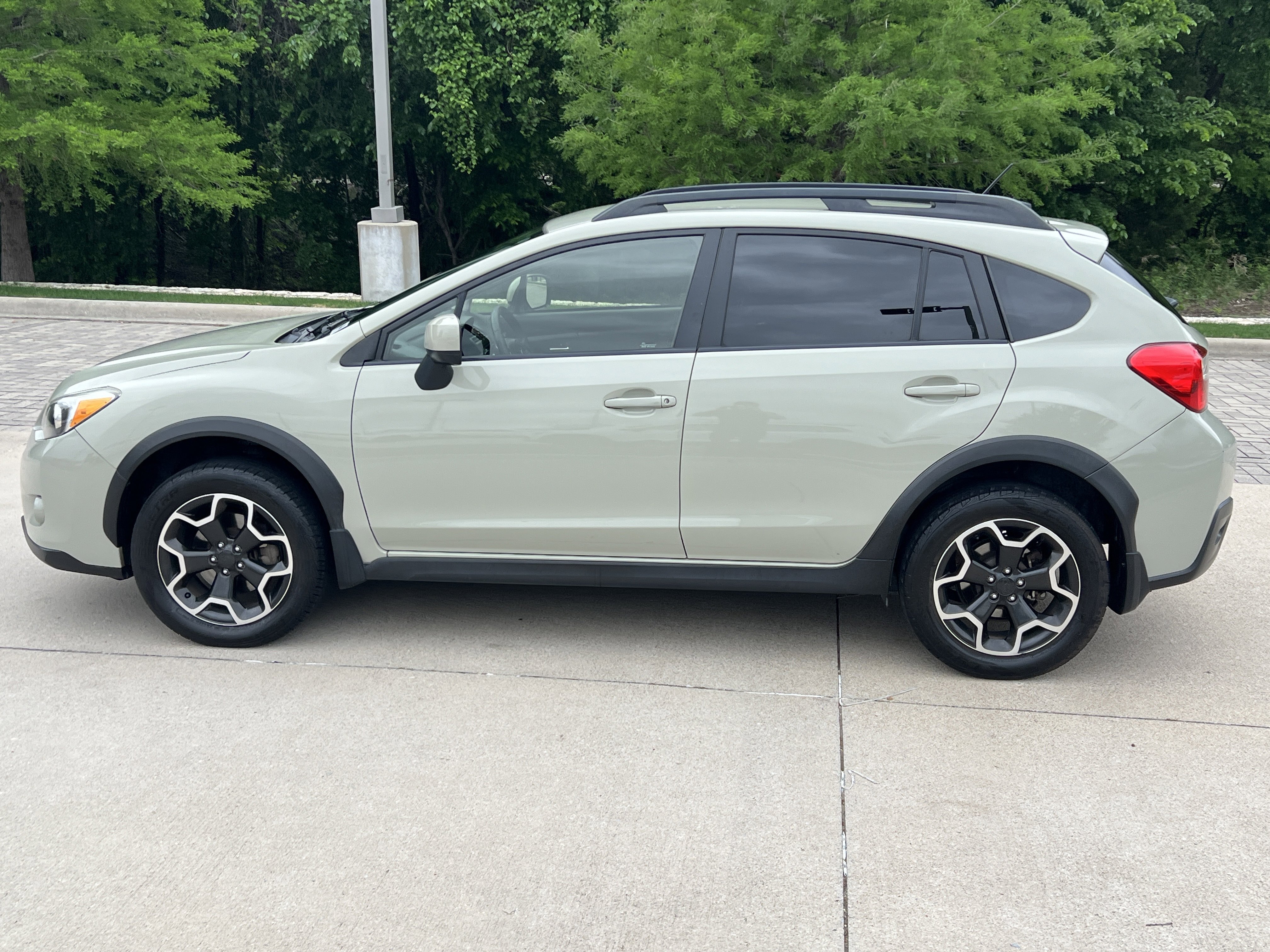 Used 2014 Subaru Crosstrek 2.0i Limited w/ Popular Package #2 AWD/4WD image 7