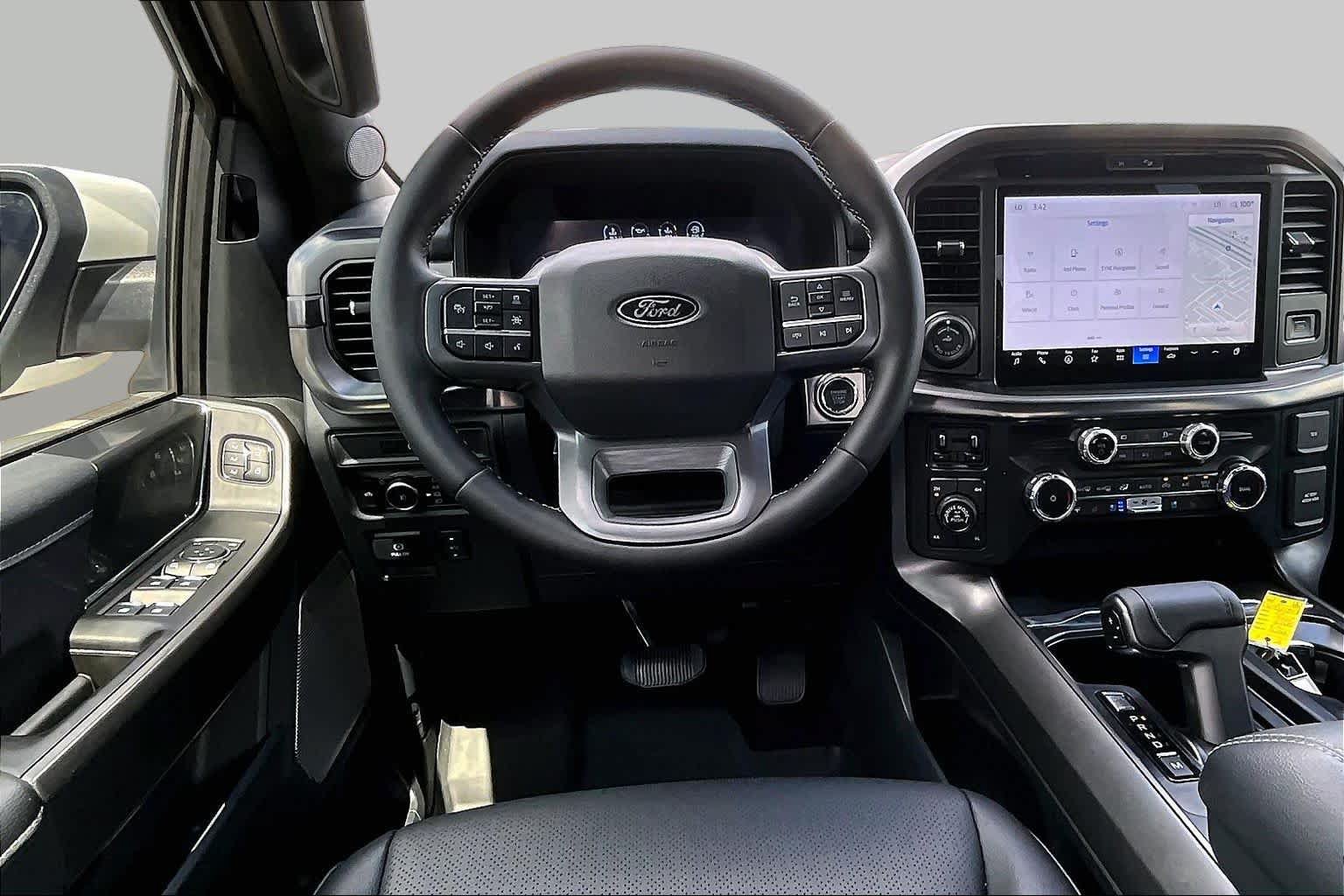 Used 2025 Ford F150 Lariat w/ Equipment Group 501A Mid AWD/4WD image 8